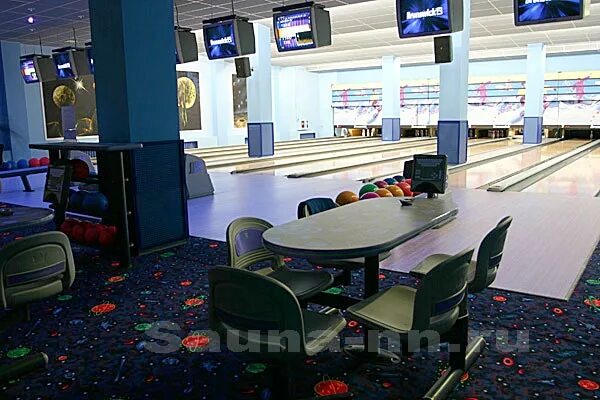 Александровский сад нижний новгород боулинг. Александровский сад нижний новгород боулинг. Александровский сад нижний новгород боулинг. Александровский сад боулинг нижний новгород вид снаружи. Александровский сад боулинг нижний.