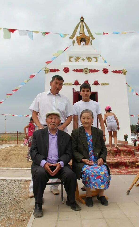 ергенинский калмыкия. садик ергенинский 2016. поселок ергенинский калмыкия. ергенинский калмыкия. кирсан илюмжинов и тэло тулку ринпоче.