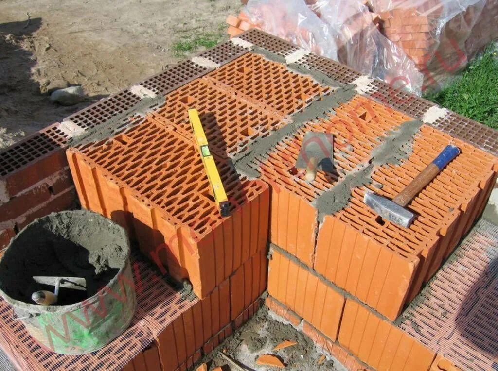 Теплый дом из кирпича