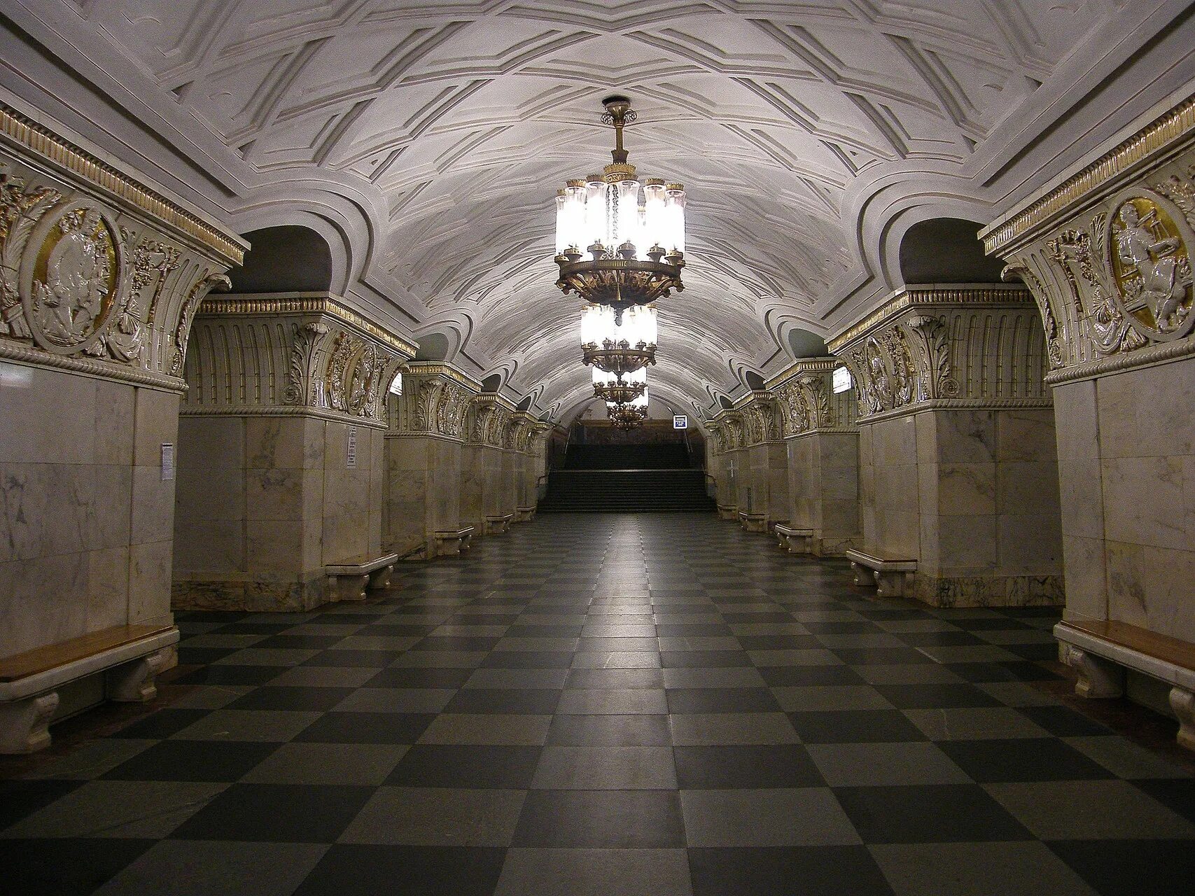 Дэвид Бурдени Московское метро.