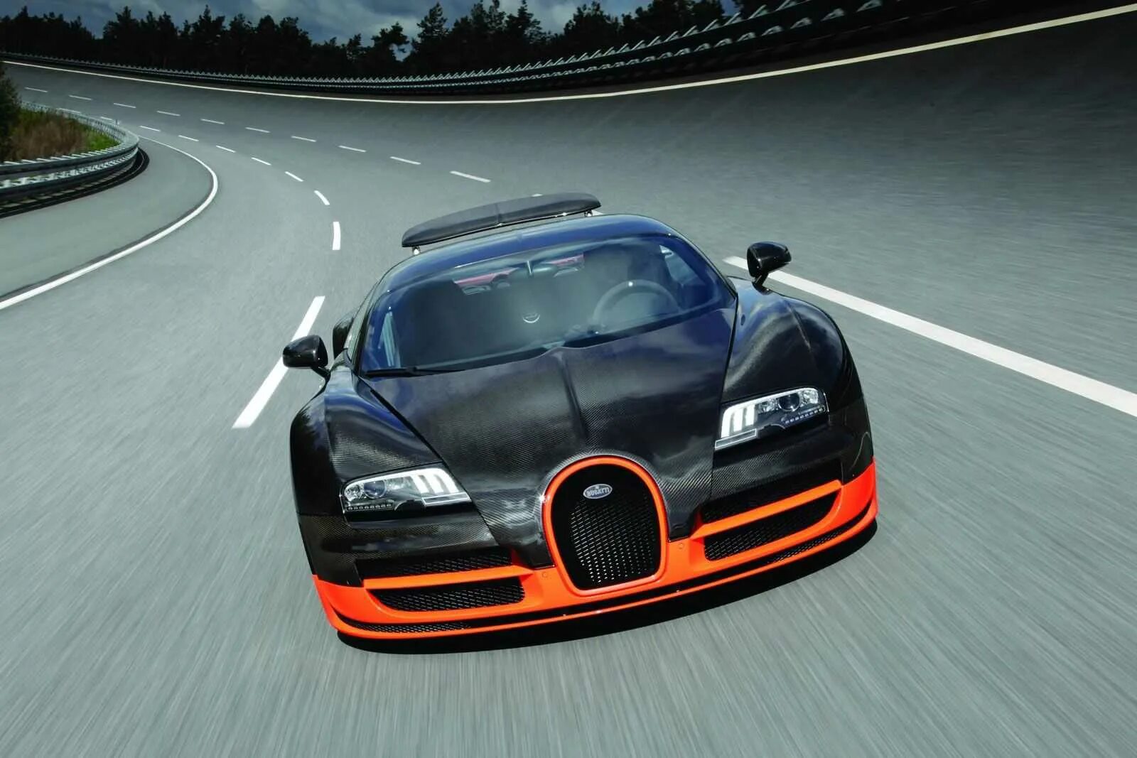 Крутые и быстрые машины. Bugatti Veyron 16.4 super Sport 2010. Машина Bugatti Veyron 16.4 Supersport. Машина Bugatti Veyron super Sport. Бугатти Вейрон 2010.