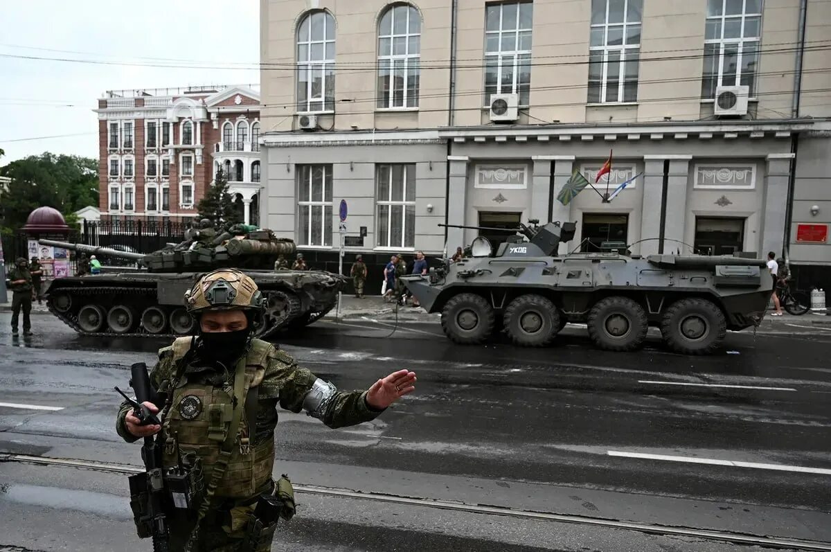 Будут ли военные в москве. Вагнер Ростов 2023. ЧВК Вагнер в Ростове. Танки ЧВК Вагнера в Ростове.