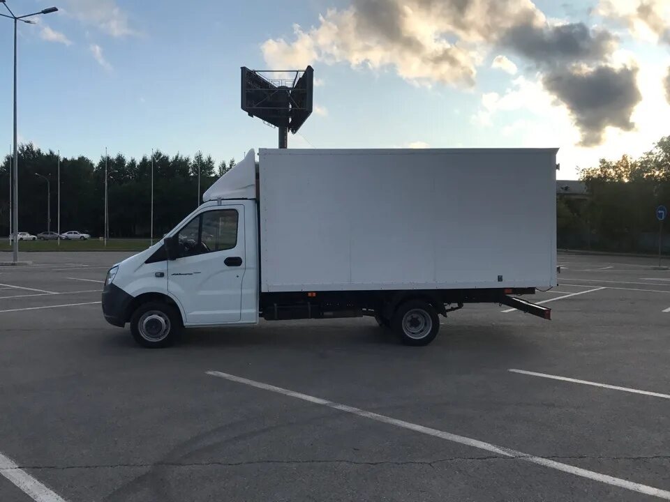 6 рефрижератор. Газель некст 4. Газель некст рефрижератор. Газель next цмф фургон. Газель некст рефрижератор.