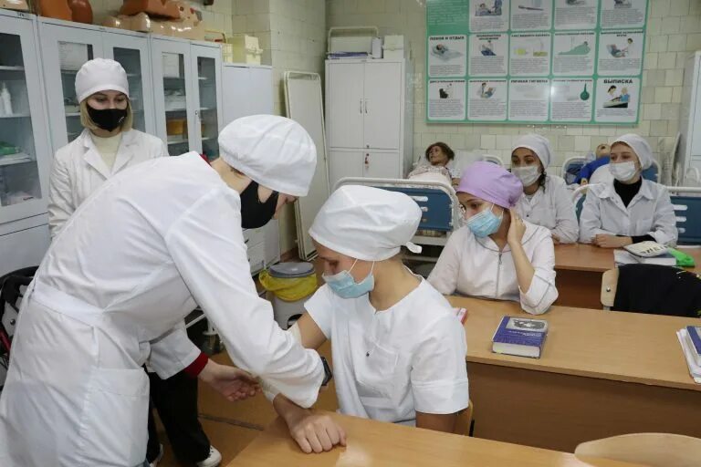 Нижегородский медицинский портал. Нижегородский медицинский колледж. Нижегородский медицинский колледж 2005 год. Медицинский колледж 1 Москва. Медицинский колледж имени Боткина.