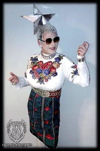 Звезда верки сердючки. Сделай сердючку. Костюм верки сердючки. Верка сердючка 2010. Костюм верки сердючки.