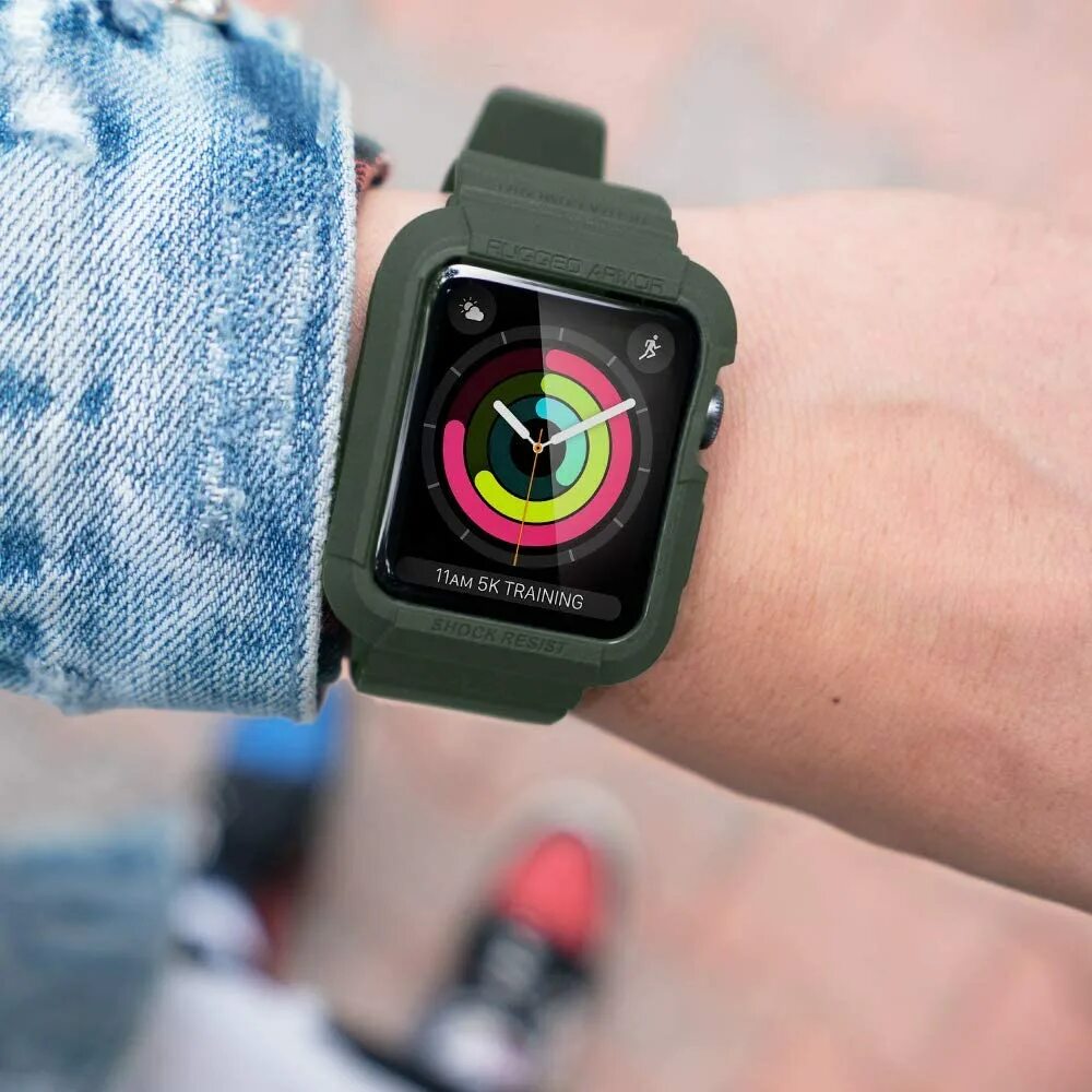Spigen apple watch. Spigen apple watch. Чехол spigen liquid crystal для apple watch series 4 40mm. Rugged armor pro apple watch. Ремешок для apple watch 44mm spigen.