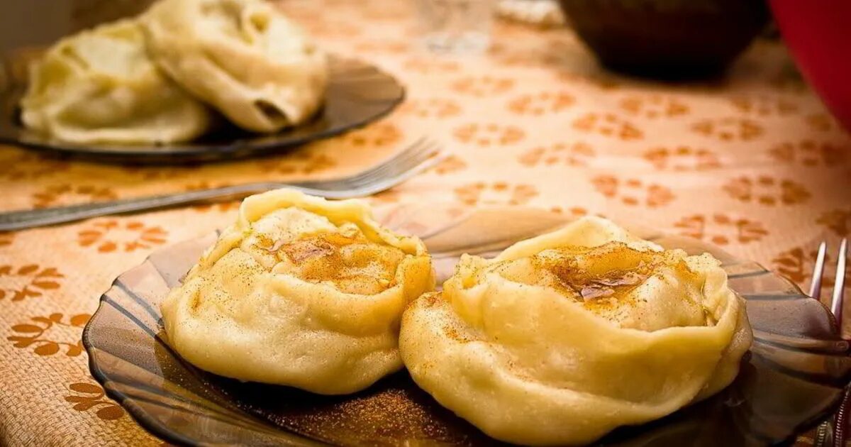 Тыква манты по узбекски. Манты. манты с тыквой и мясом. манты фото. манты с тыквой по-узбекски.
