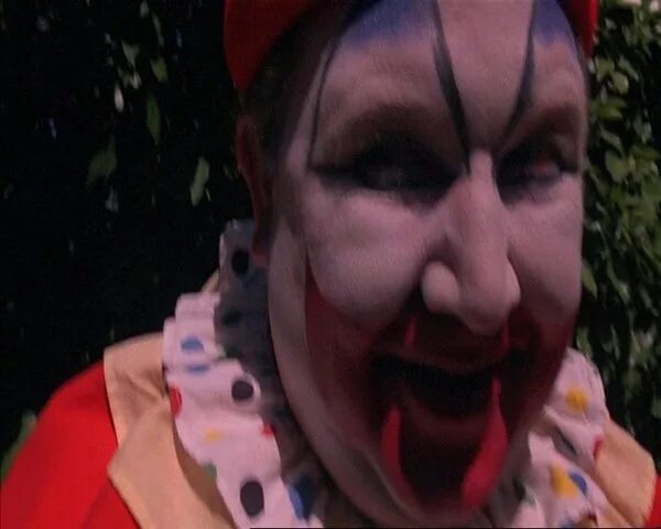 Билл скарсгард оно грим. Клоун а4 без грима и парика. Клоун а4 без маски и грима алексей. Клоун а4 без маски и грима алексейченко. Как выглядит клоун без грима.