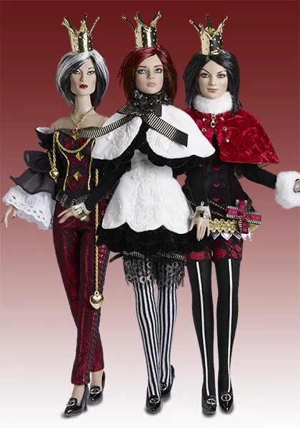 Re imagination Tonner Snow White. Queen of Hearts Tonner. Doll sets