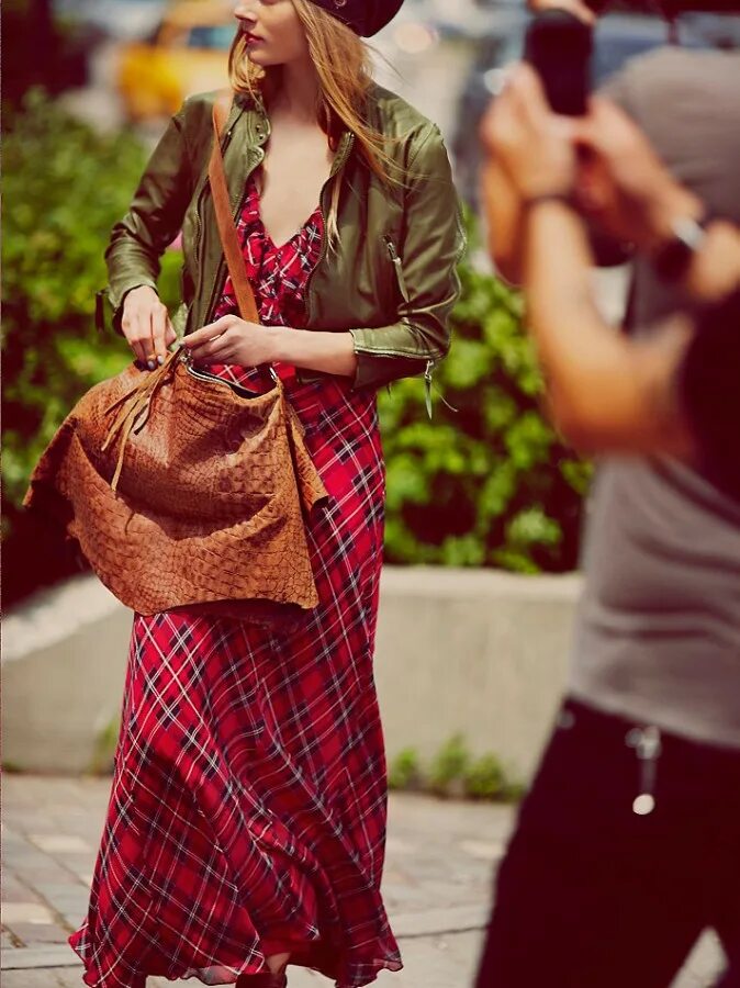 Платье в крупную клетку. Платье бохо в клетку. Платье в клетку в стиле бохо. Деревенский стиль в одежде. Бохо в клетку.
