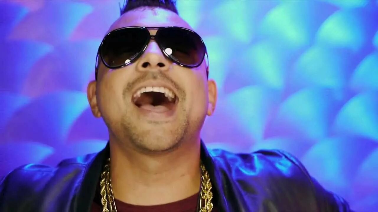 Песня sean paul feat. Шон пол. Sean Paul Tomahawk technique. Sean Paul клип 2022. Sean Paul. Tomahawk technique. 2012.