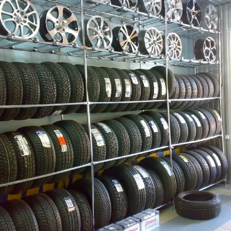 зимние колеса w202. колесо шина. магазин покрышек. магазин колесо выкса. шинный магазин.