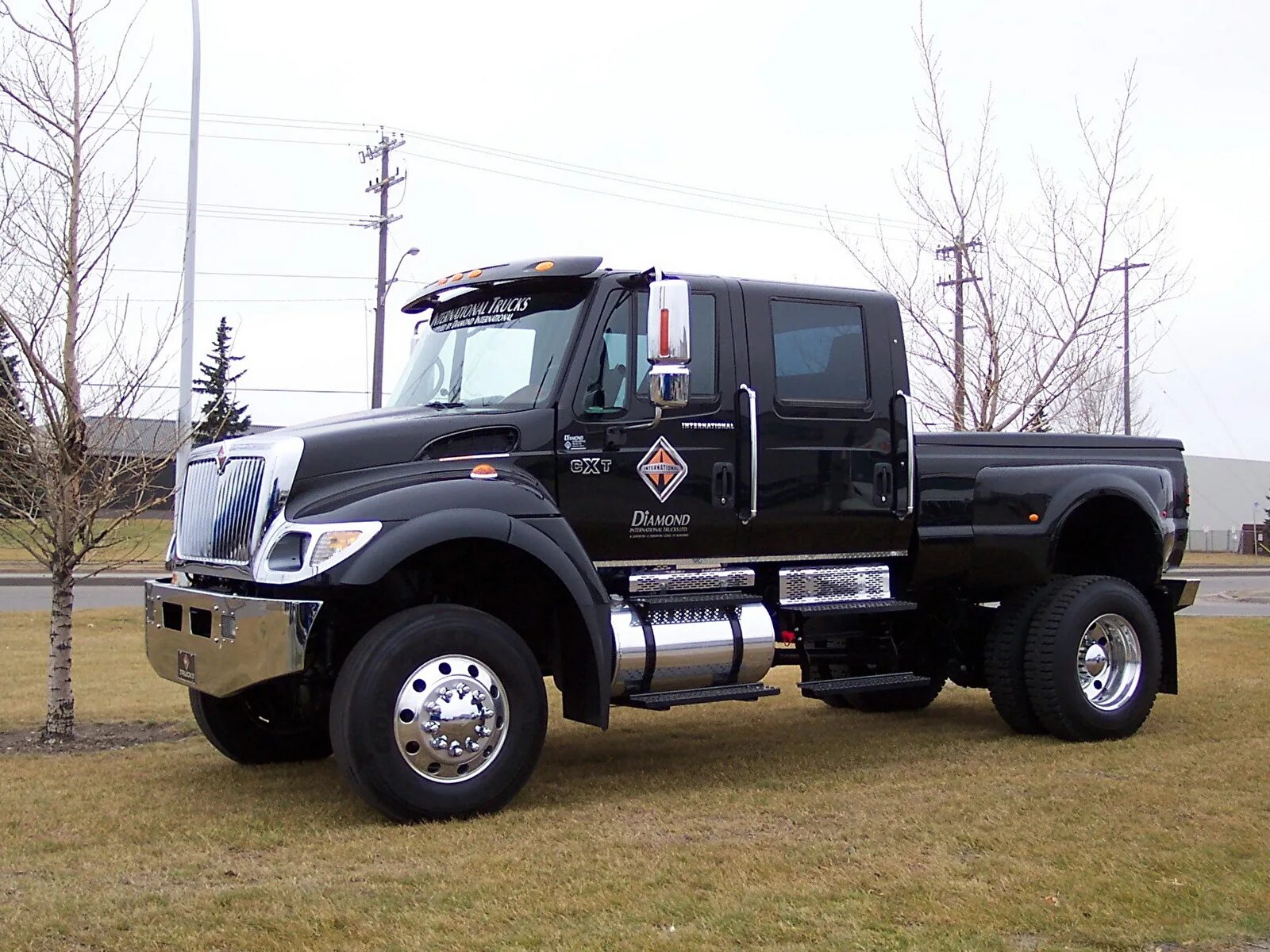 International Navistar 4700 Pickup. International MXT 4x4 Pickup. Интернешнл грузовик 9800 капотный. Капотные тягачи интернационал 7600.