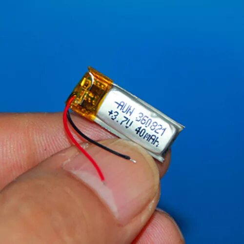 Микро 40. Микро аккумуляторы 3.7v. Микро аккумуляторы 3.7v для гарнитуры самсунг. Аккумулятор для блютуз наушника. Батарейка для наушников блютуз.