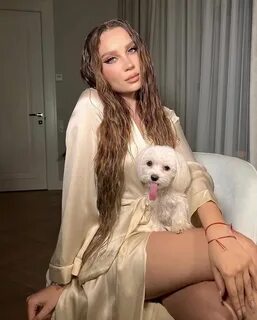 Юля годунова сколько лет