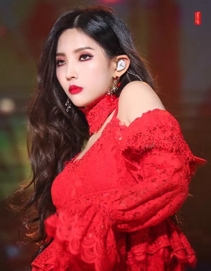 Фото соен. Чон Соен. Чон соён g i-DLE. G Idle Соен. Соен Джи айдол.
