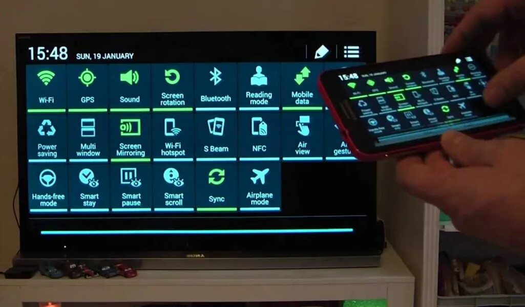 Samsung трансляция с телефона. Телевизор Samsung Screen Mirroring. Miracast Samsung Smart. Screen Mirroring TV Cast Samsung. Функция Screen Mirroring.