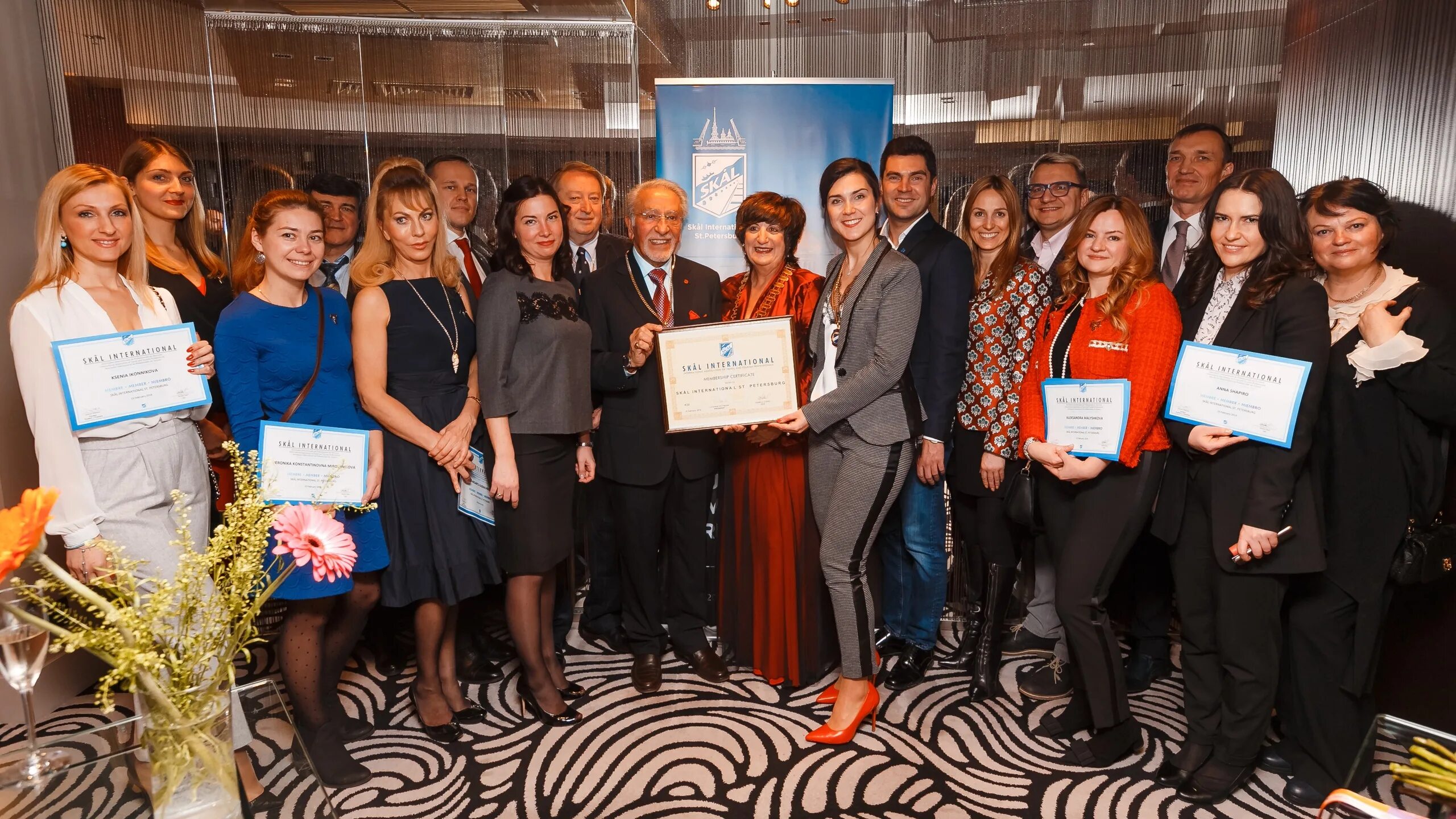 конгрессно-выставочное бюро спб офис.