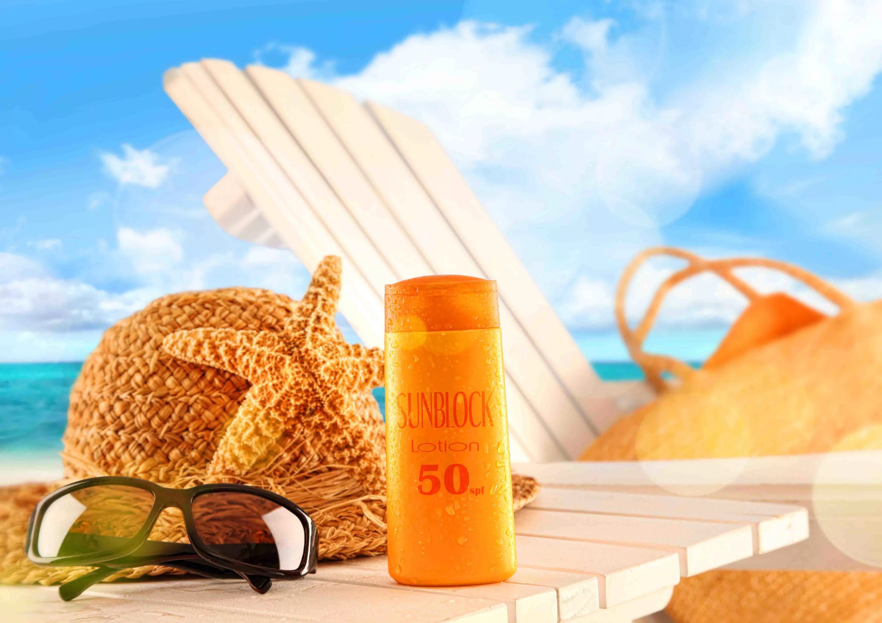 Крем sea mineral. Флоресан солнцезащитный крем 50 spf. Реклама солнцезащитного крема. Крем с морскими минералами. Floresan крем защитное от солнца на суше и на море spf 50+ 150мл ф-406.