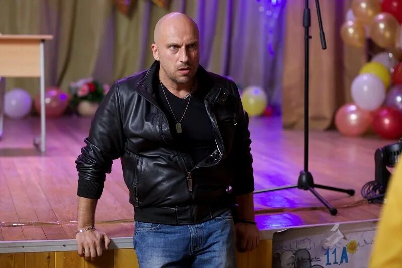 Нагиев реклама мирамистин. Гармаш и нагиев. Нагиев племянник. Нагиев племянник. Нагиев физрук.