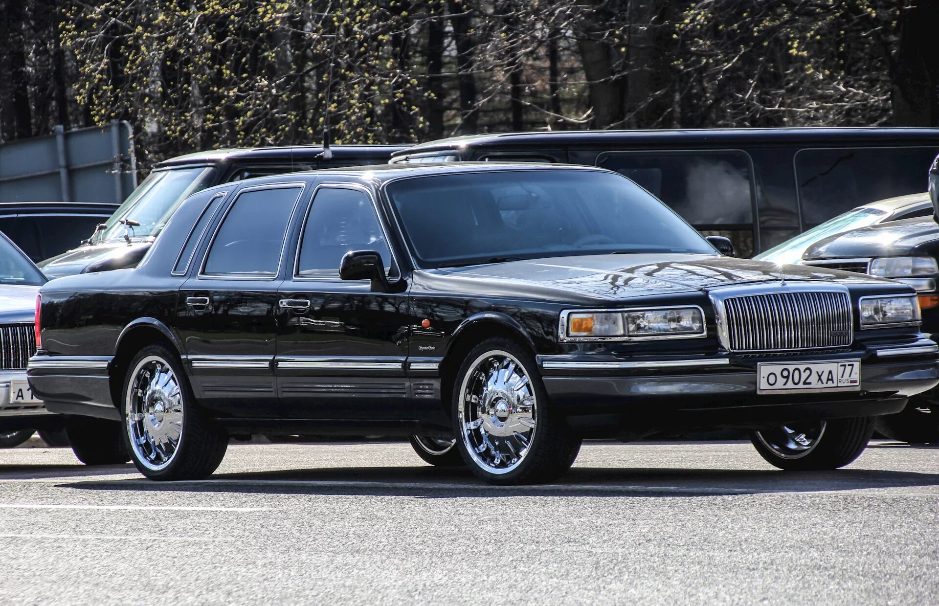 Линкольн кар 2. Lincoln Town car 1992. Lincoln Town car 1990. Линкольн Таун кар 2. Lincoln Town car.