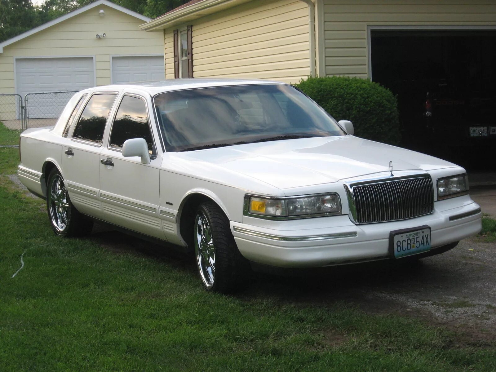Таун кар 2. Lincoln Town car. Lincoln Town car 1996. Lincoln Town car 2004. Lincoln Town car 90 х.