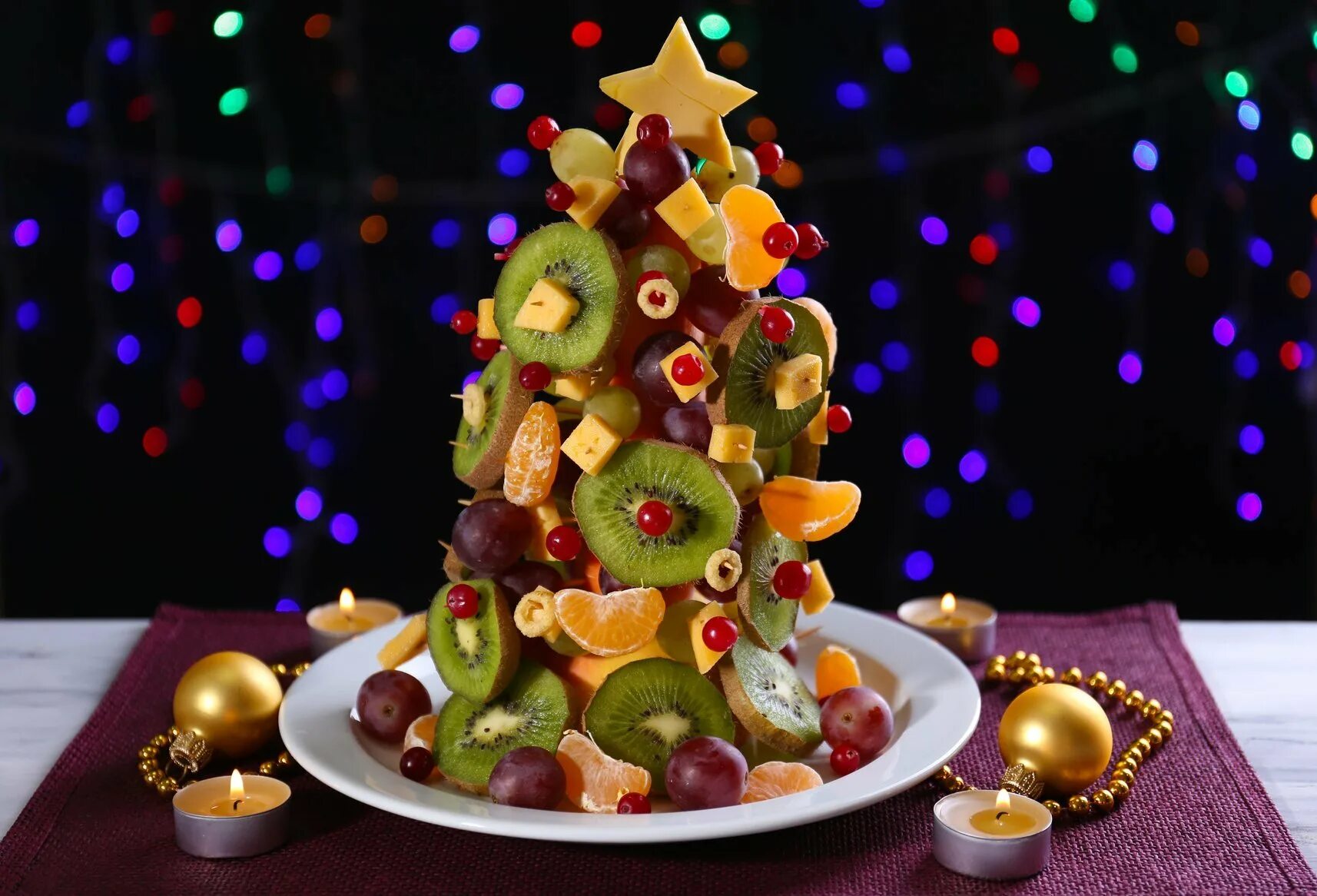 необычные блюда на новогодний стол. оригинальные новогодние блюда. праздничная-закуска-"ёлочные-шары". закуска елочки на новогодний стол. новогодние блюда.