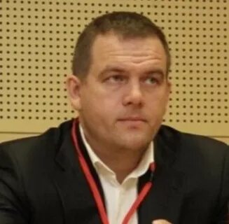 Директор олимпа