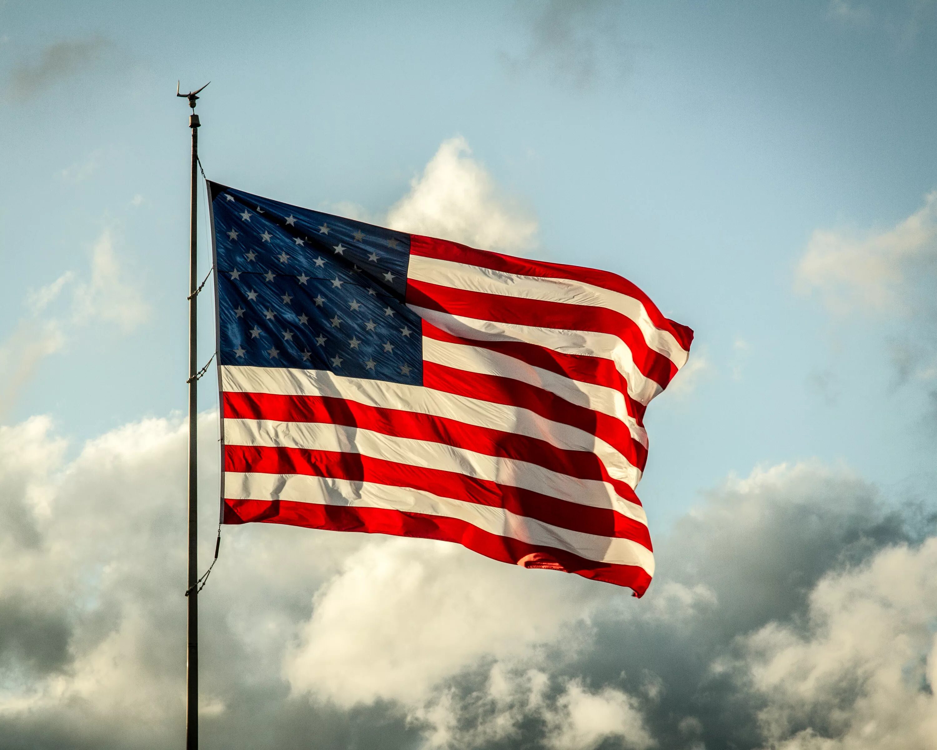 Флаг США Штандарт. Флаг ЮСА. Флаг Соединенных Штатов Америки. Соединённые штаты Америки флаг. Amerika ru