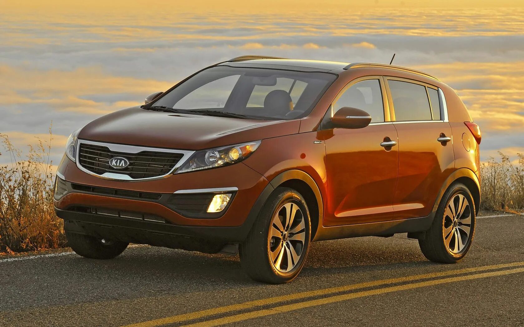 Купить киа спортейдж механика. Kia Sportage 2011. Киа Спортейдж 3. Kia Sportage 2010. Кия Спортейдж паркетник.