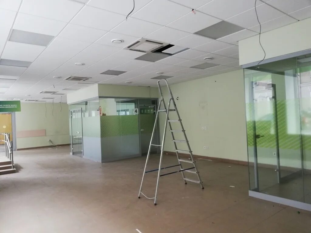 Помещение под магазин одежды. Москва сити департамент городского имущества. Дги аренда помещений. Офис нежилое помещение. Бц смирновский смирновская 25.