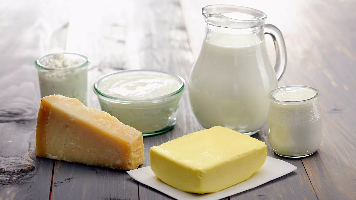 Сыр масло майонез. Молочные изделия. Молоко. Фон для сыра. Сыр масло майонез.