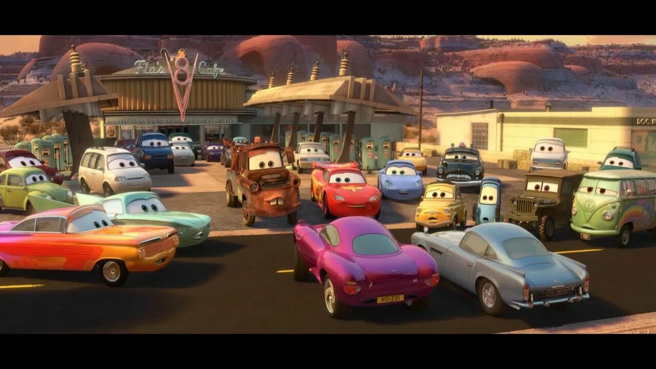 Холли и мэтр. Тачки 2 холли делюкс. cars 2 holley shiftwell. тачки 2 холли.