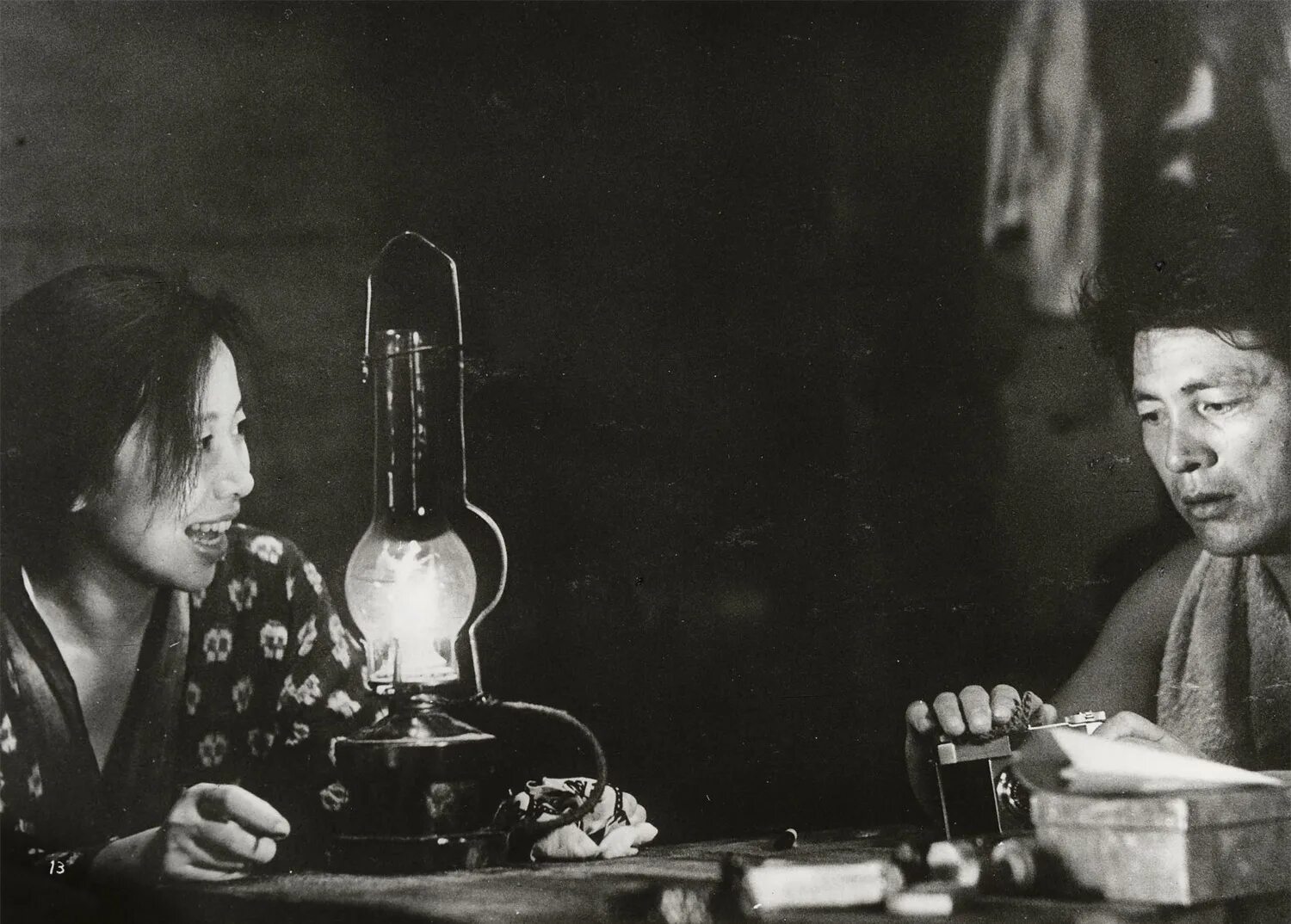 женщина в песках отзывы