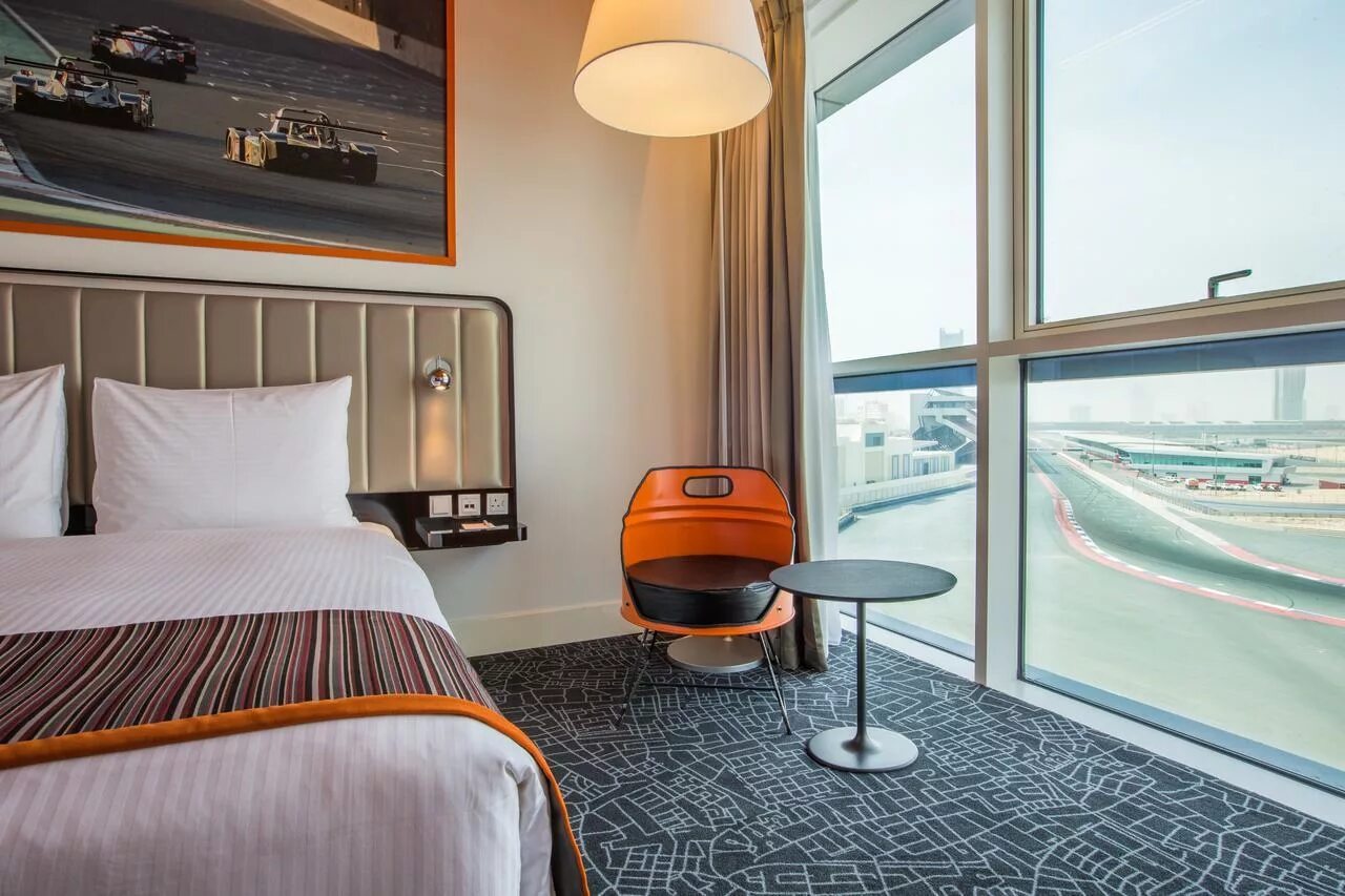 Radisson 4 оаэ. Park inn radisson dubai. рэдиссон red дубай. park inn radisson dubai motor city. отель рэдиссон дубай номера.
