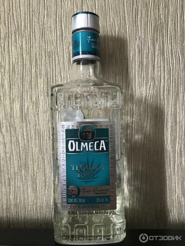 Ольмека сколько градусов. Текила olmeca blanco. текила ольмека голубая. текила ольмека белая.