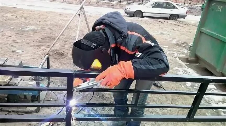 Вахта сварщик москва. Работа вахтой. Работа вакансии. Вахта сварщик вакансии. Сварщики порта.