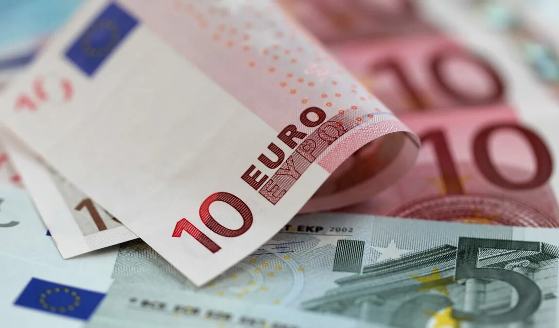 Euros eu. Euros eu. Euros eu. Банкноты евро. Купюры евро.