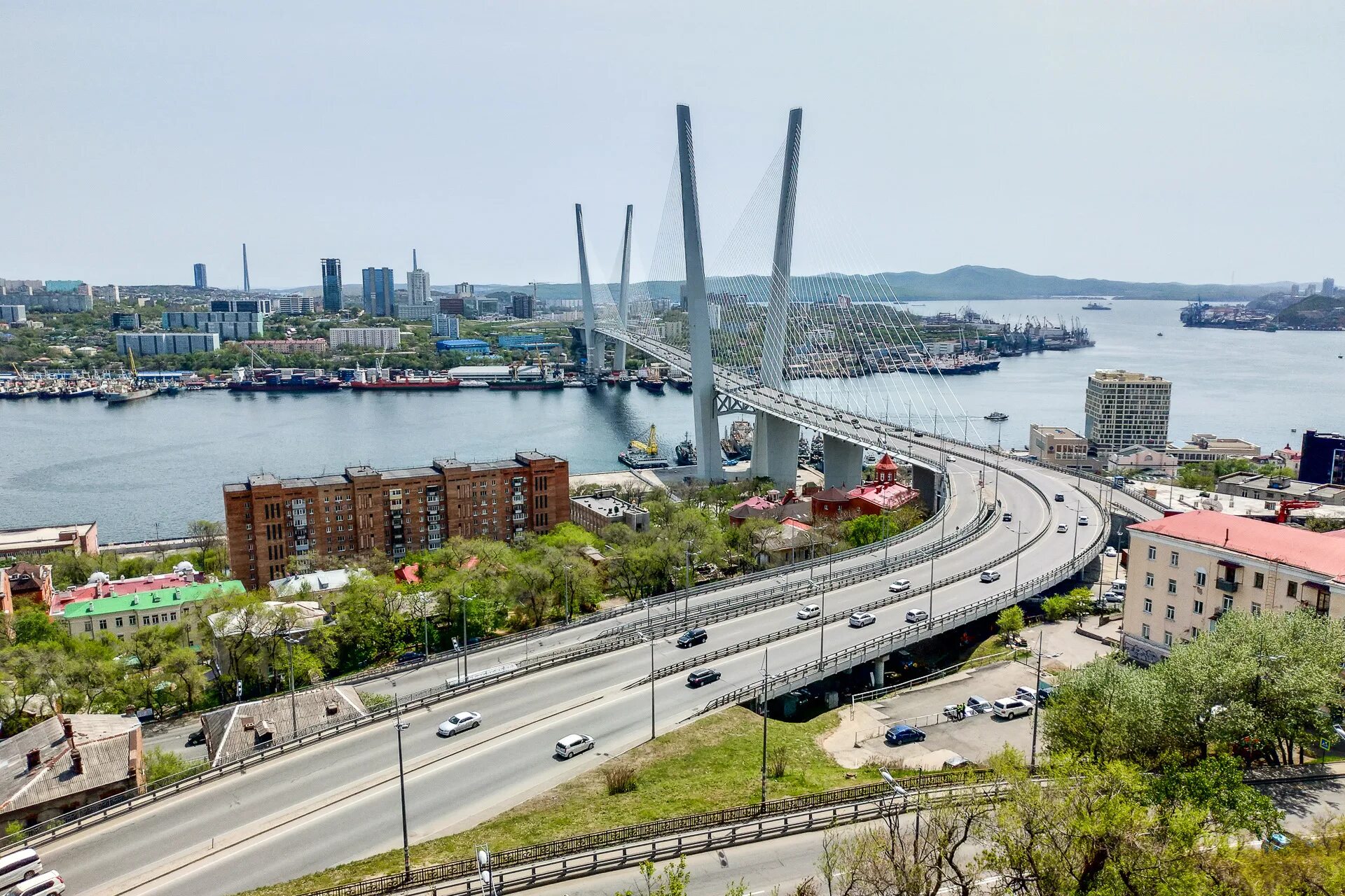 Владивосток мост. Владивосток достоприм. Владивосток исторический центр. Примечательности Владивостока. Сколько сейчас время в владивостоке