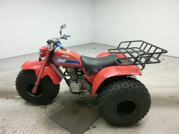 Atc 200. Honda atc 200. honda трайк 110. трехколесный мотоцикл хонда атс. трайк мотовездеход хонда.