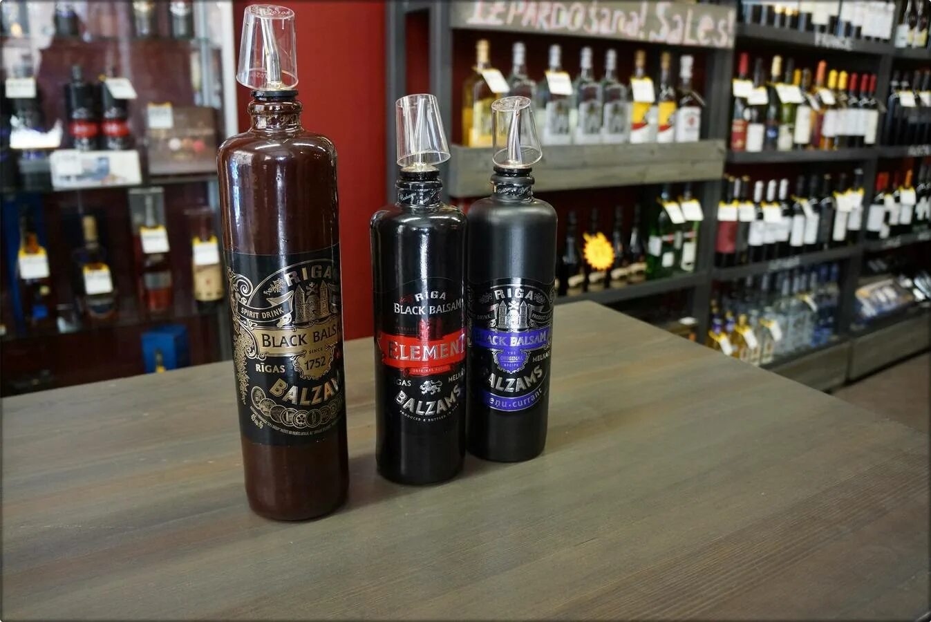 Как правильно пить бальзам. Бальзам riga black balsam 45%. бальзам rigas melnais balzams. рижский бальзам алкогольный. рижский бальзам рига блэк.