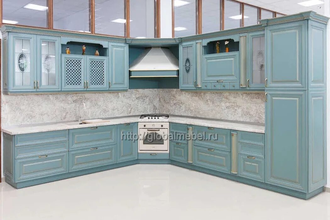 кухонные гарнитуры с патиной. кухни цвета патина. кухни классические светлые с патиной. кухня прованс голубая патина. массив ясеня для кухни трио.