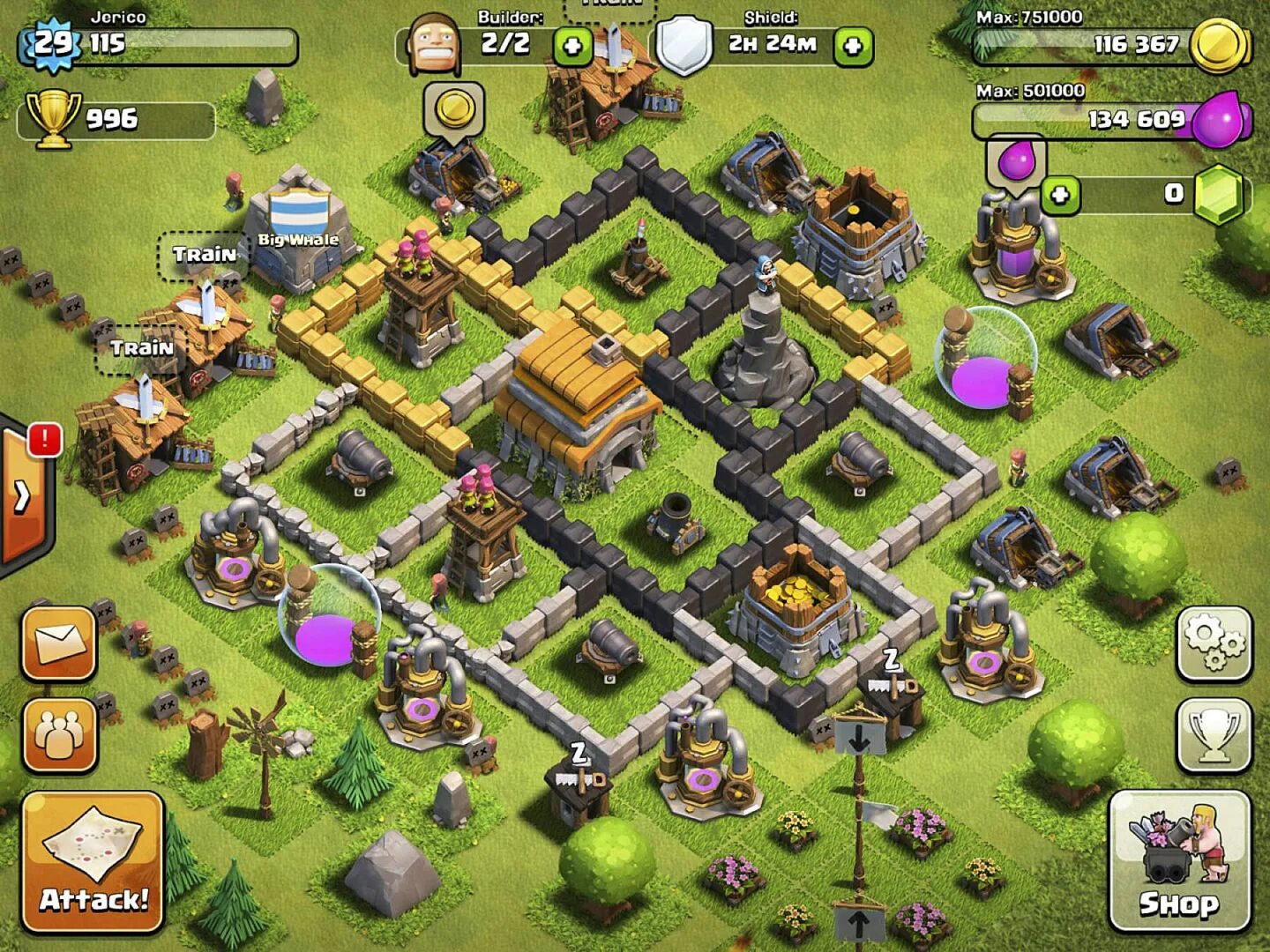 Clans of clans download. Клеш оф кланс. Клан оф кланс. Игра Clash of Clans. Первая версия клеш оф кланс.