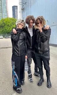 Включи scally milano телефон