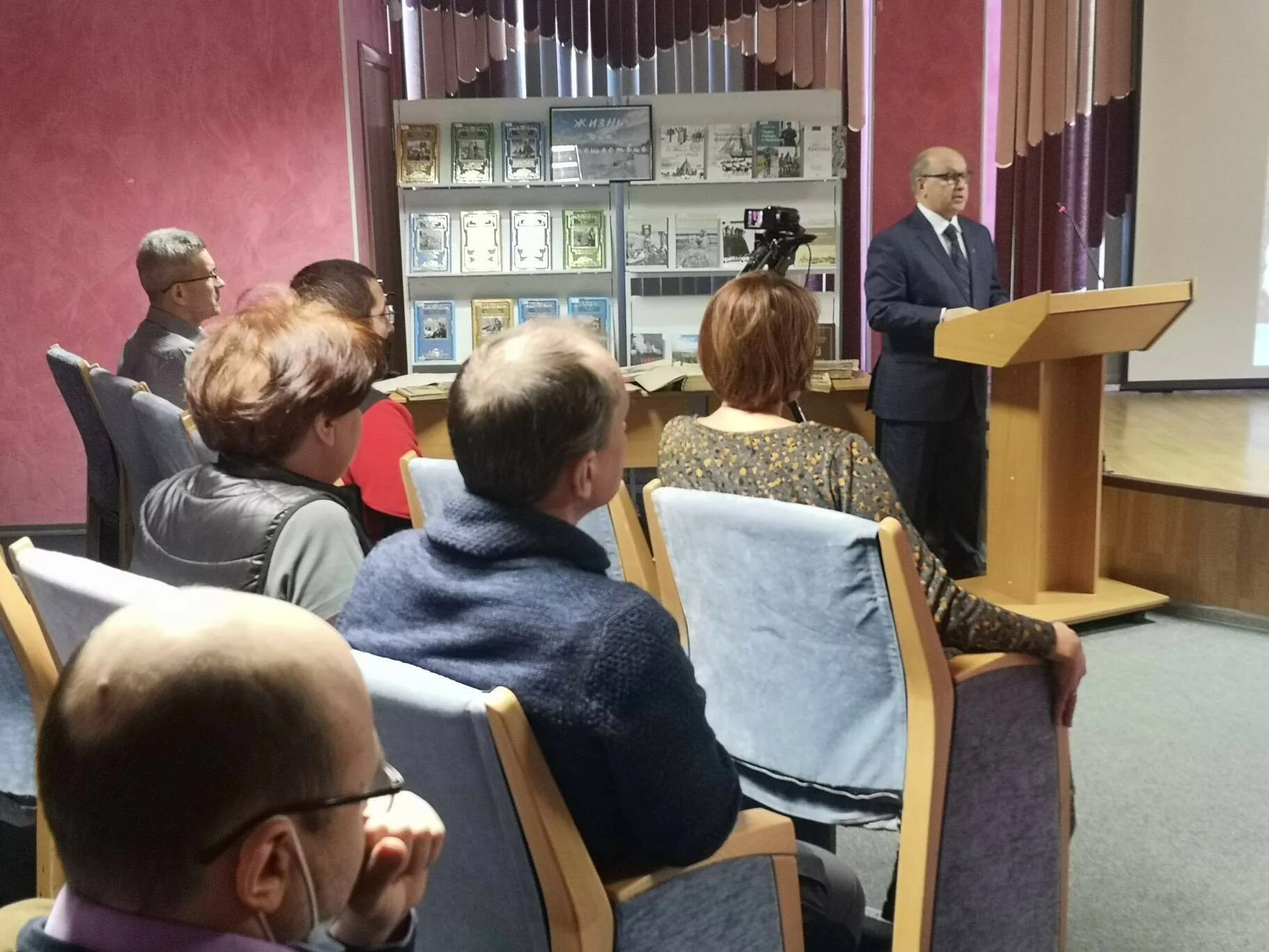 научно-практическая конференция. имэмо круглый стол. вшэ конференция исследователей. конференция исследователь. конференция исследователь.