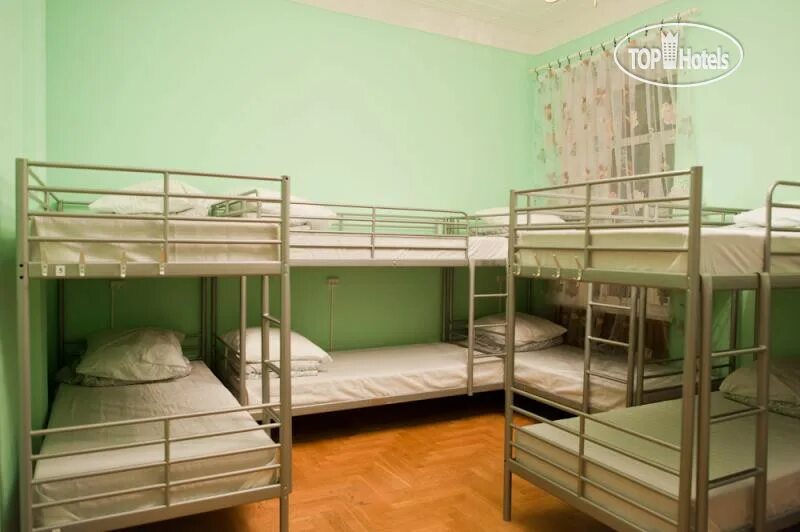 Central hotel yerevan 4*. Вивьен в отеле. Улица закяна в ереване. Central hotel москва. Central hotel москва.
