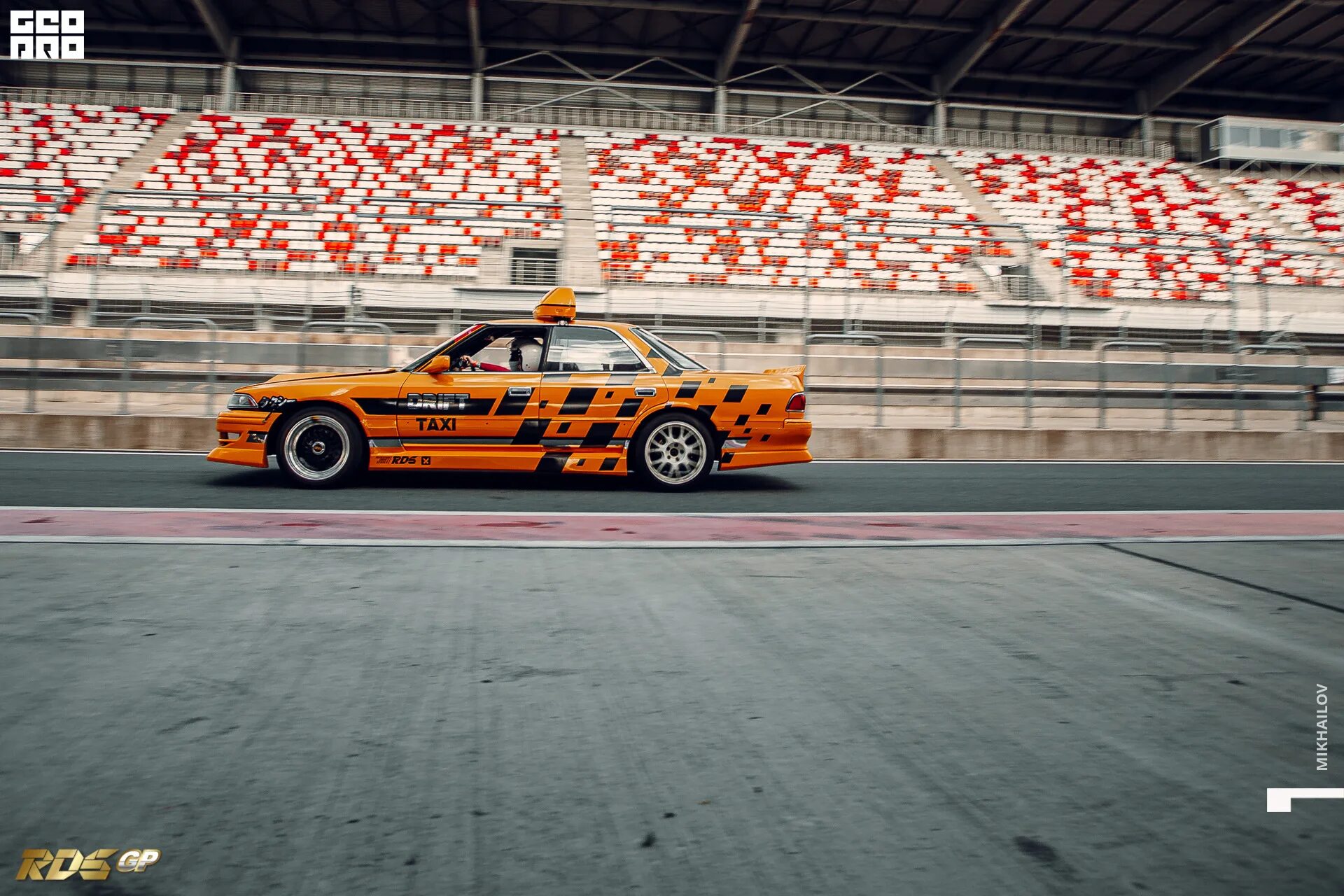 Дрифт такси катаем красивых. Дрифт такси рдс. дрифт такси moscow raceway.