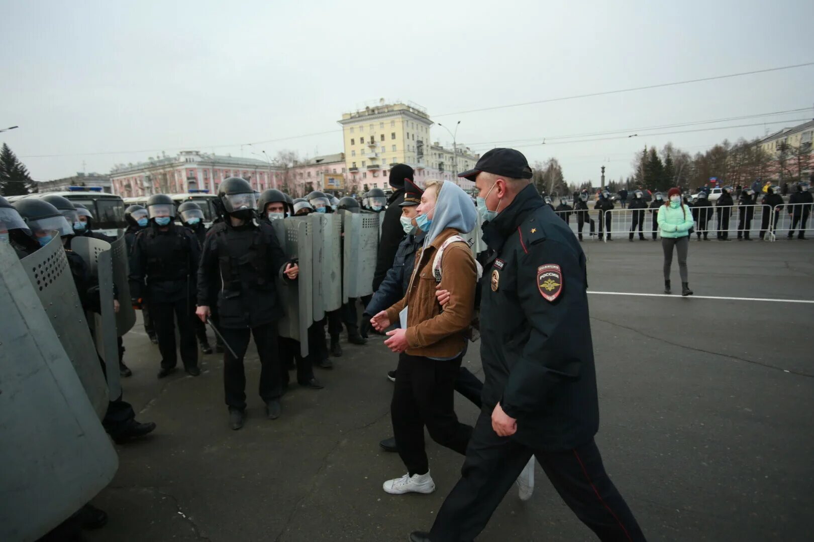 Митинг итог. Митинги 21 апреля 2025 в барнауле. кемерово митинг. площадь свободы барнаул митинг. митинги трудящихся в воскресенске на площади советов.