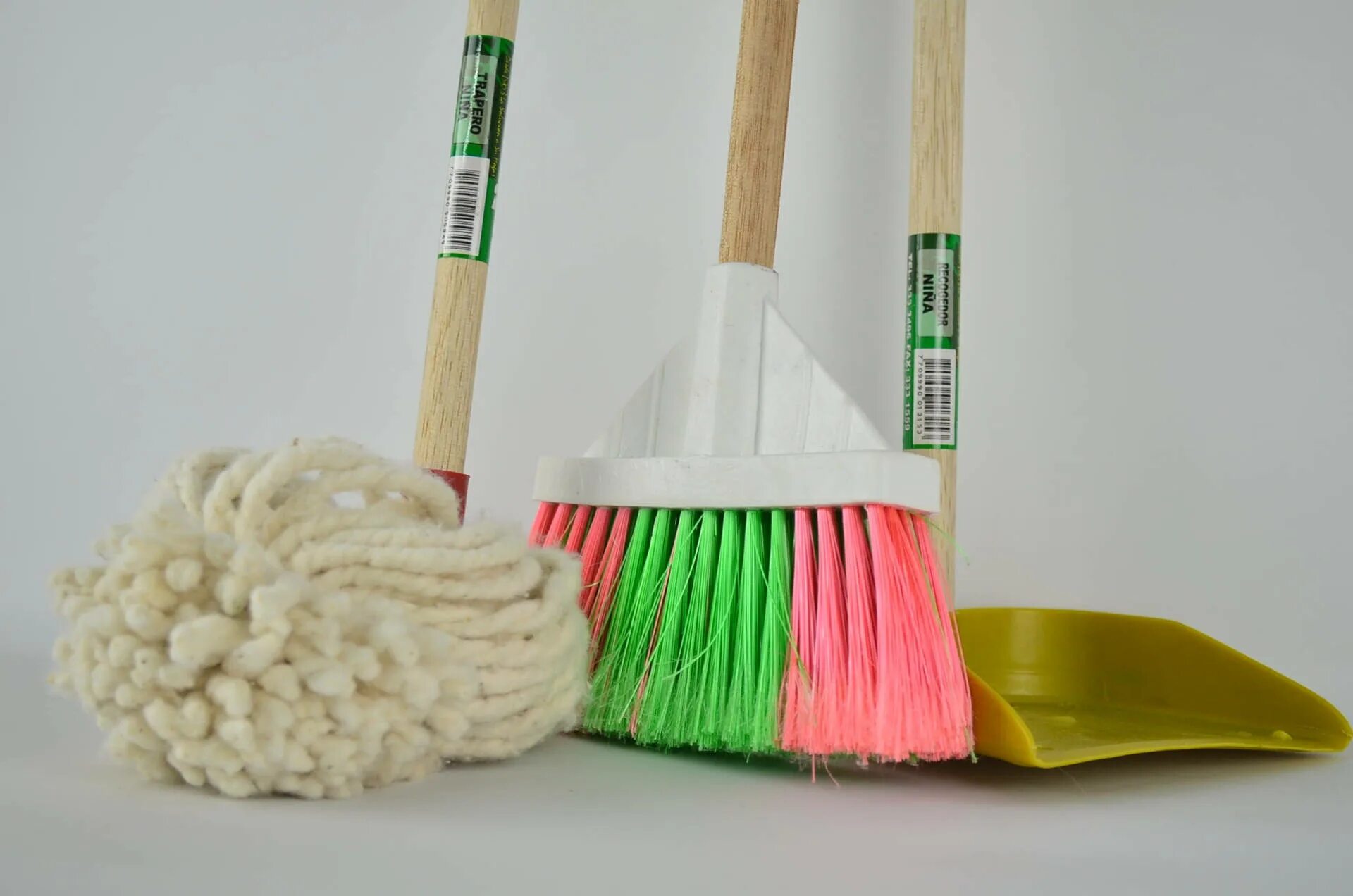 Cleaning tool