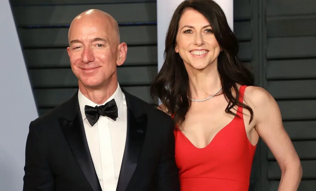 маккензи скотт и джефф безос. сьюзан альфонд миллиардер. элен мерсье арно. джефф безос амазон и жен. жена джеффа безоса маккензи.